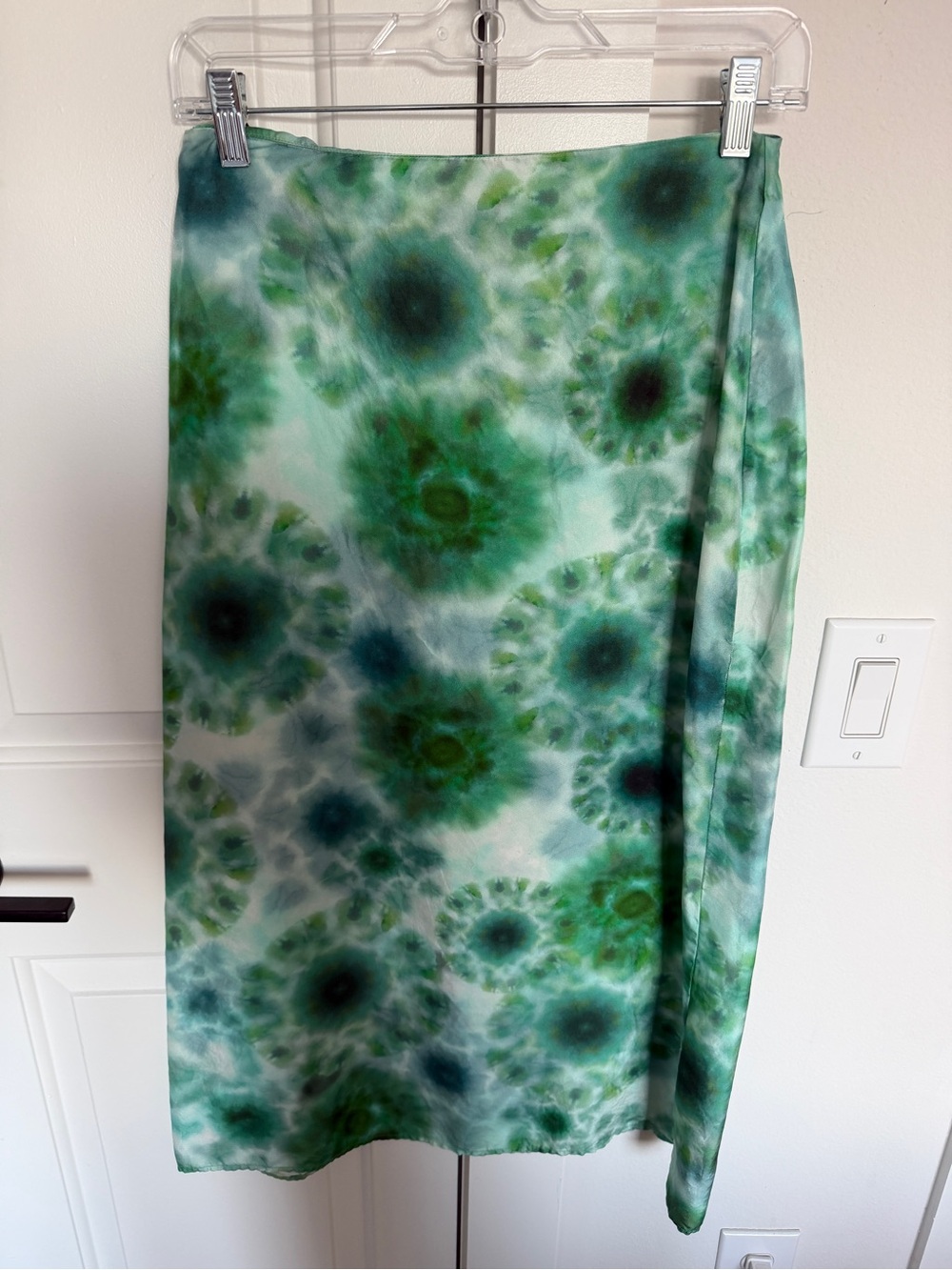 Hunter Bell Green Tie-Dye Midi Skirt